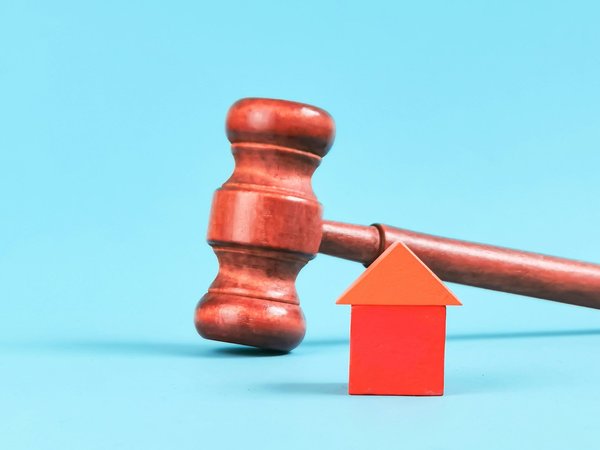 Quelles démarches entreprendre pour stopper une procédure de saisie immobilière ?